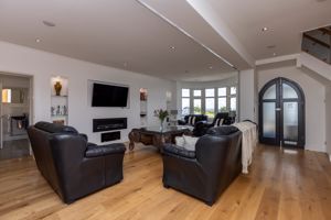 Lounge- click for photo gallery